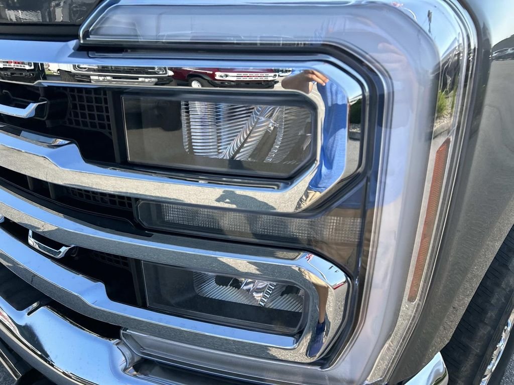 New 2026 Carbonized Gray Metallic Ford F-250® Lariat® image 10