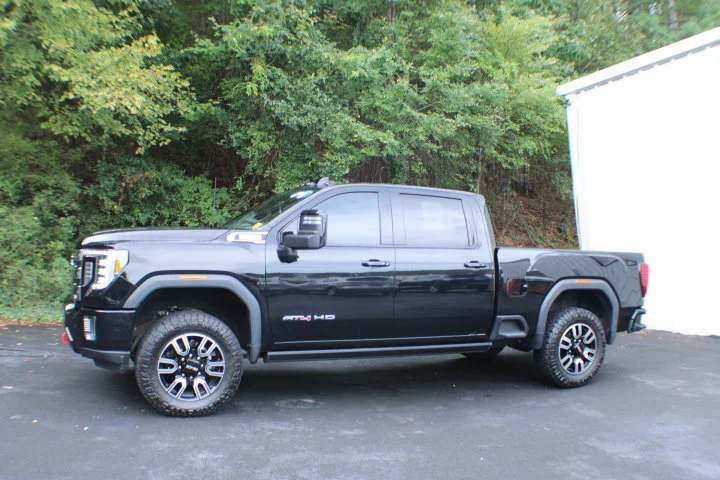 Certified Used 2021 ONYX BLACK GMC AT4 image 4