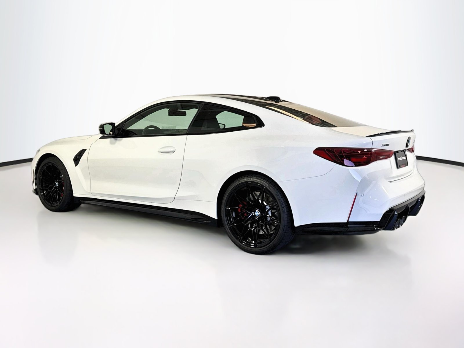 Used 2026 Alpine White BMW Competition xDrive image 3