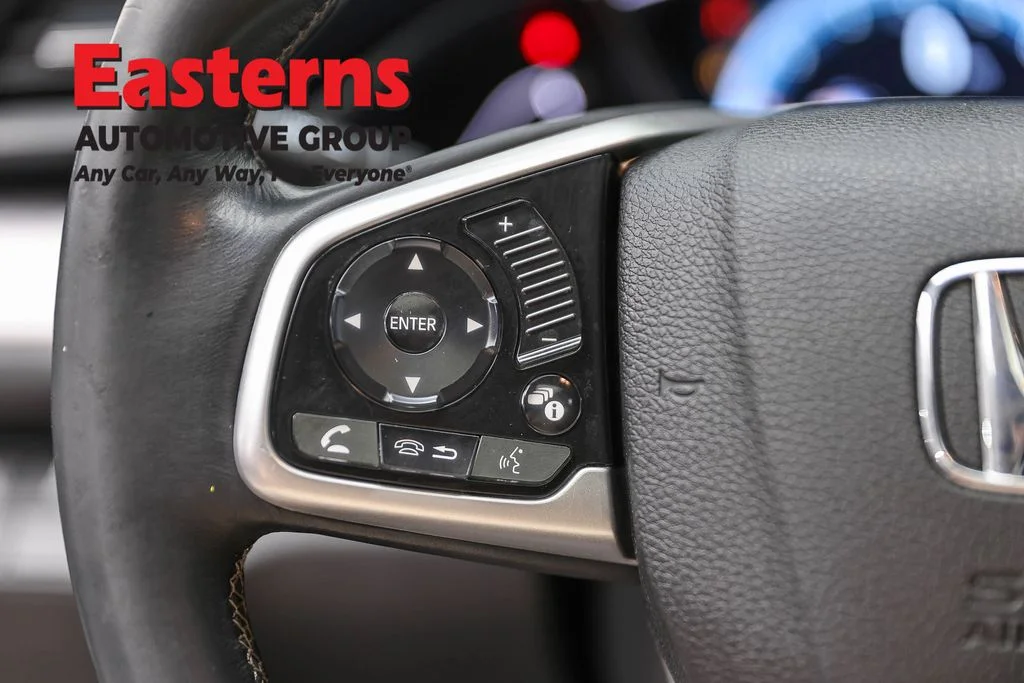 Used 2017 Black Honda Touring image 15