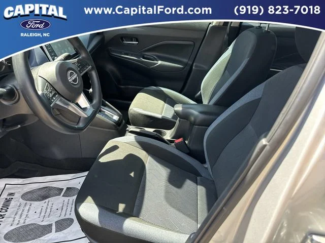 Used 2025 Silver Nissan 1.6 SV image 18