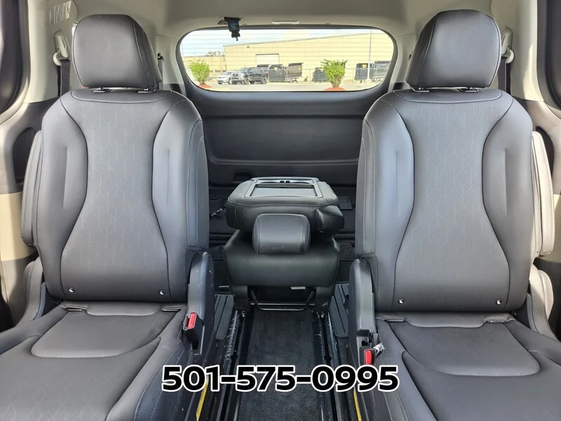 Used 2026 Ceramic White KIA EX FWD image 11