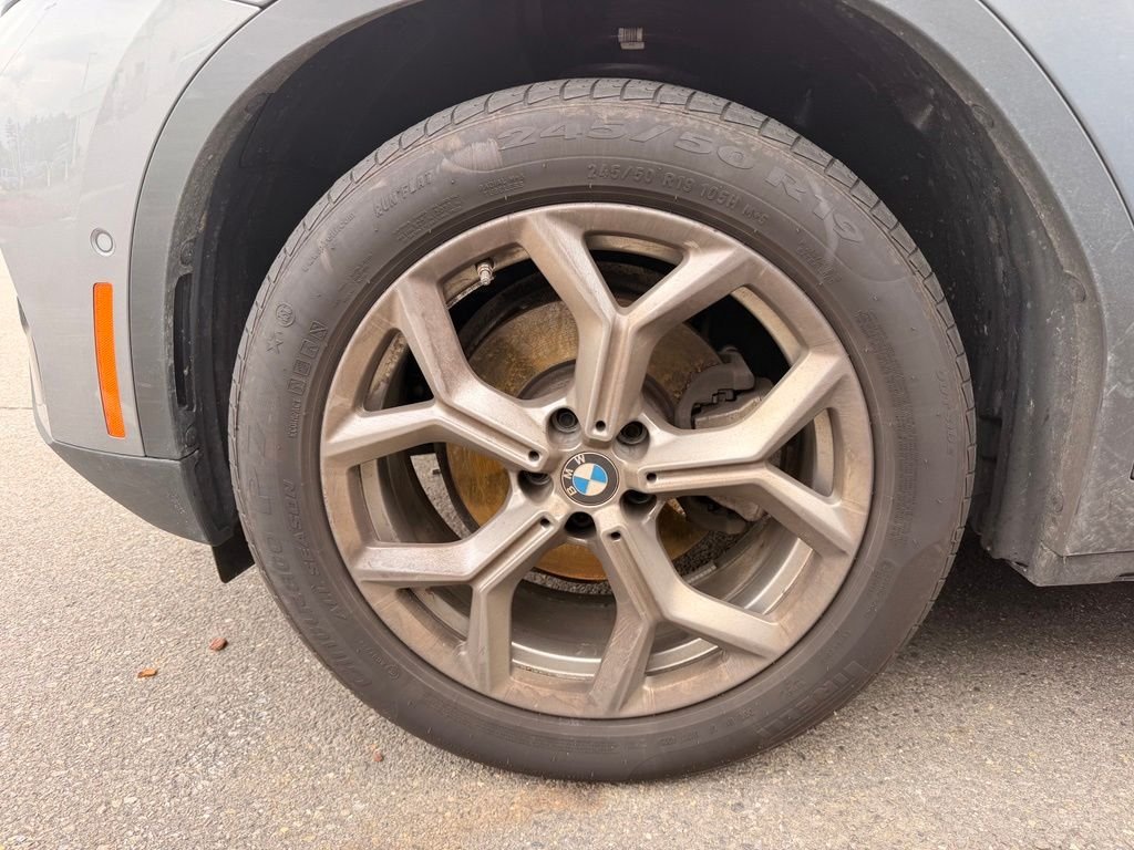 Certified Used 2024 Skyscraper Grey Metallic BMW xDrive30i image 5