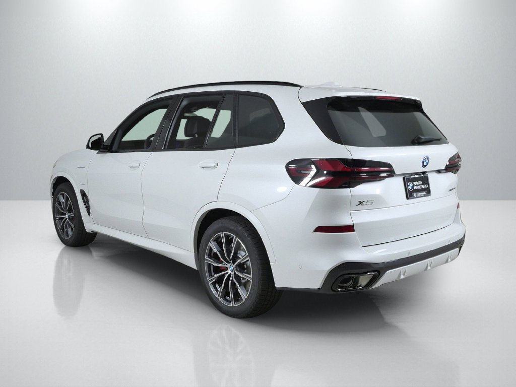 New 2026 Mineral White Metallic BMW xDrive50e image 14