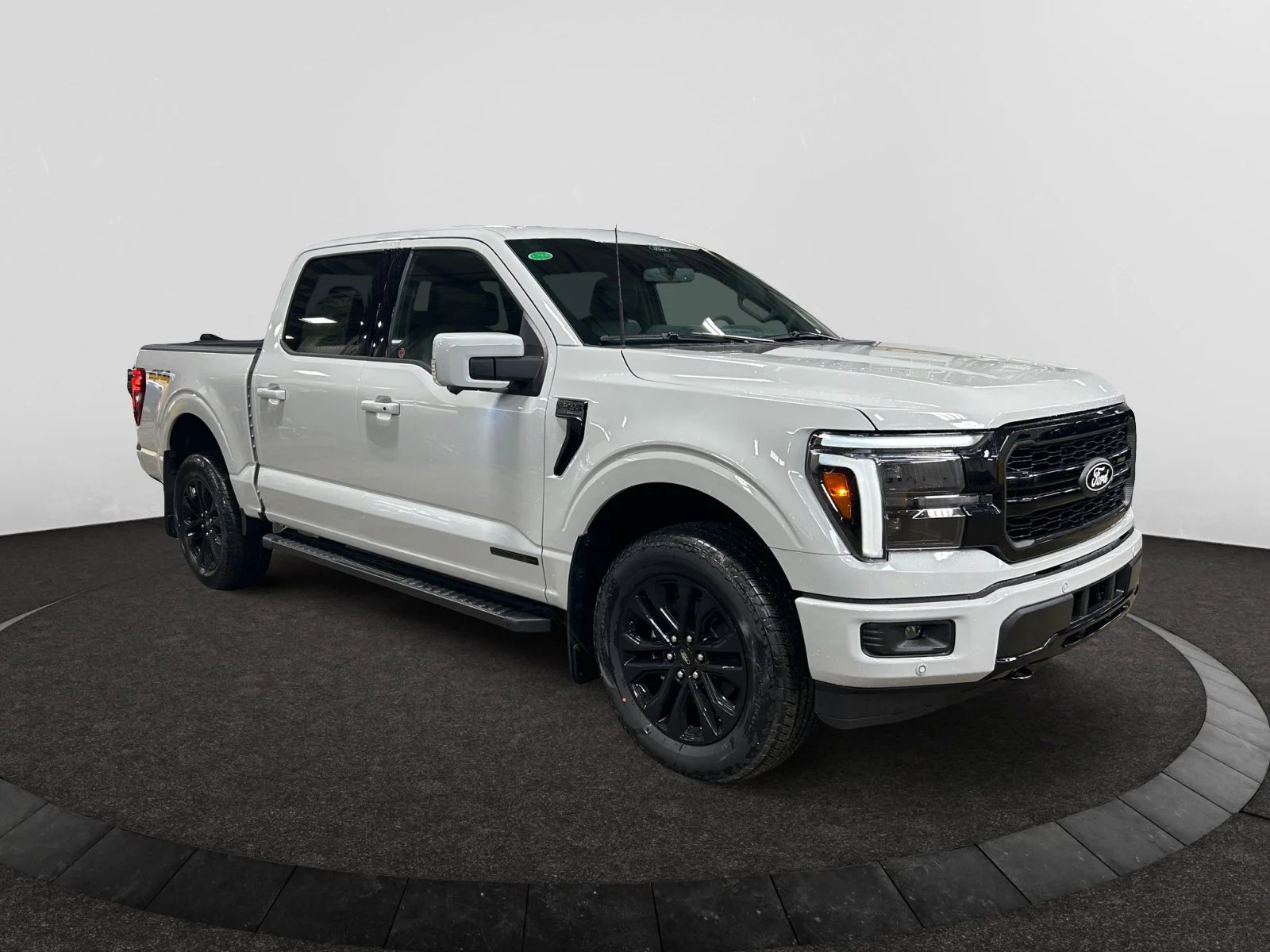 New 2026 Avalanche Ford Lariat image 7