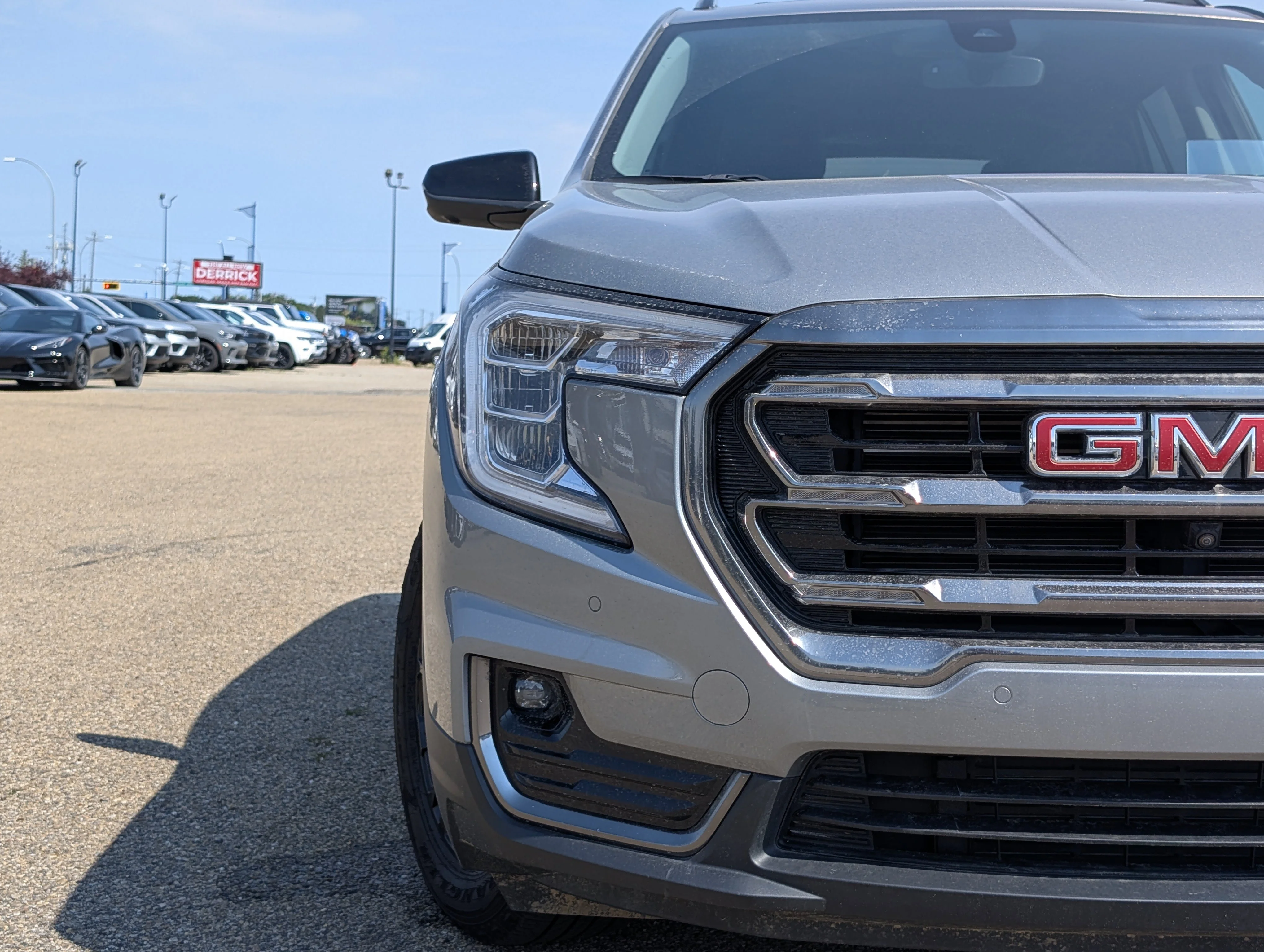 Used 2024 Summit White GMC AT4 image 11