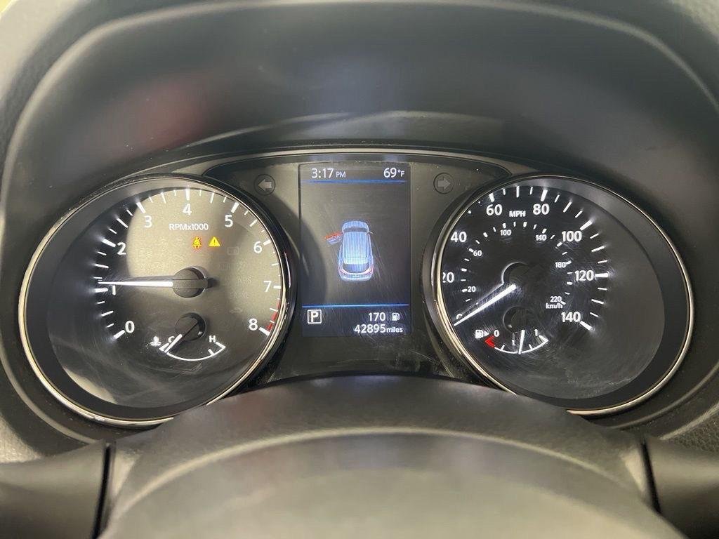 Used 2020 Caspian Blue Metallic Nissan S image 4