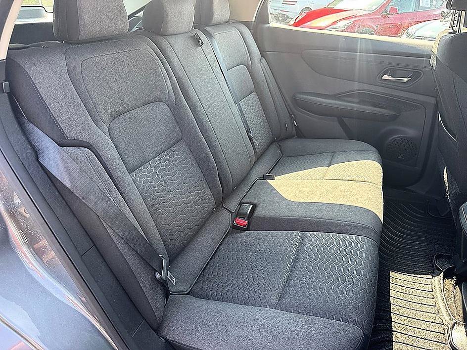 Used 2023 Gun Metallic Nissan VENTURE+ image 23