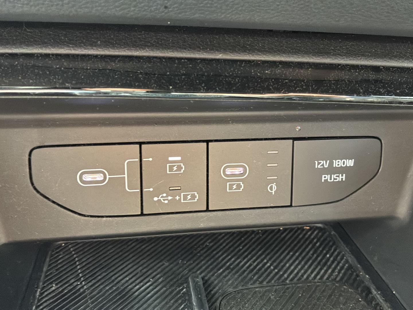 Used 2025 Wolf Gray Kia GT-Line image 6
