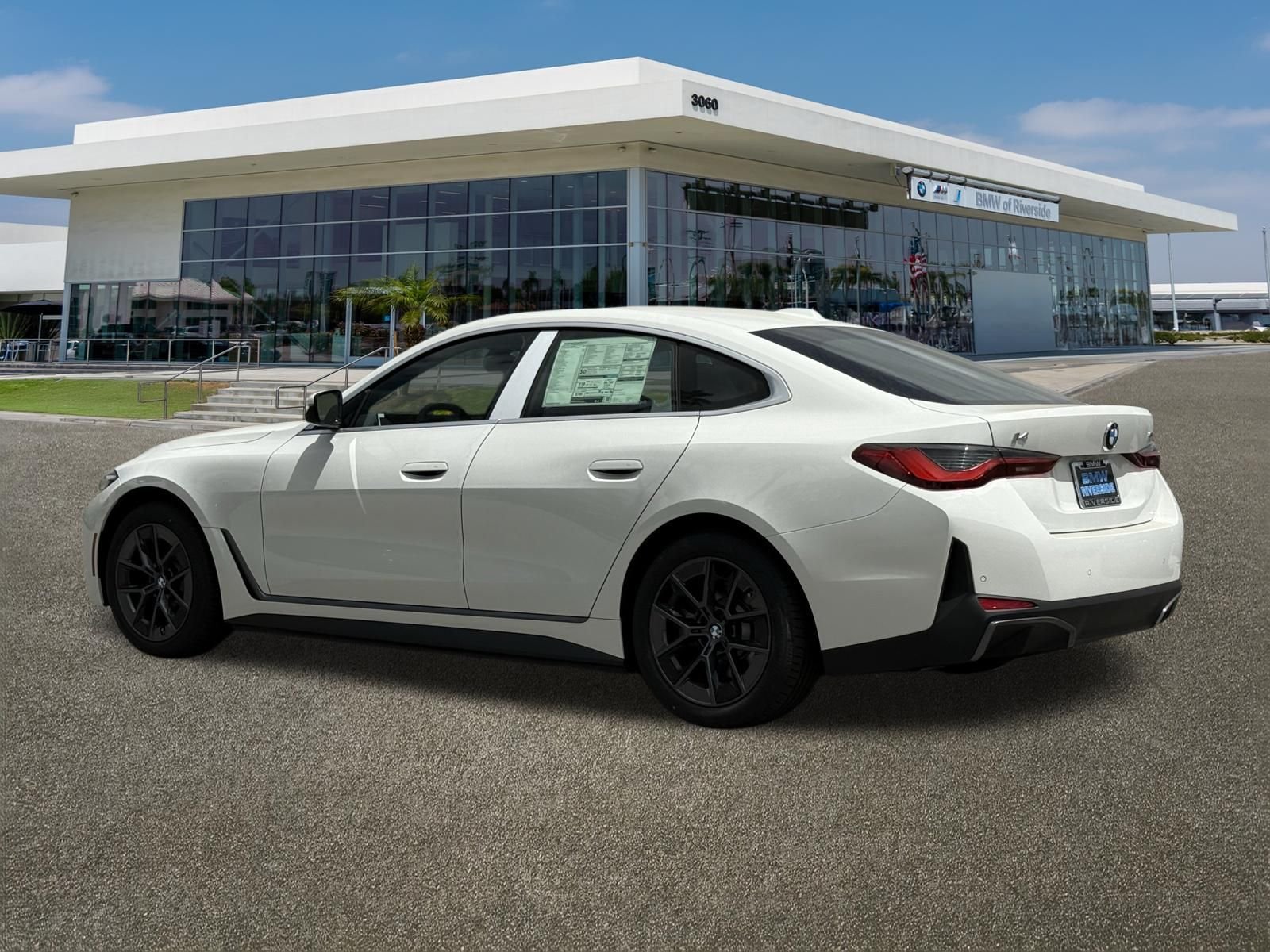2026 BMW i4 40 - Photo 8