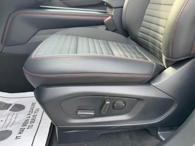 New 2026 Agate Black Metallic Ford ST-Line image 13