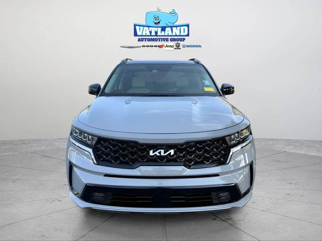 Used 2022 Gray Kia EX image 8