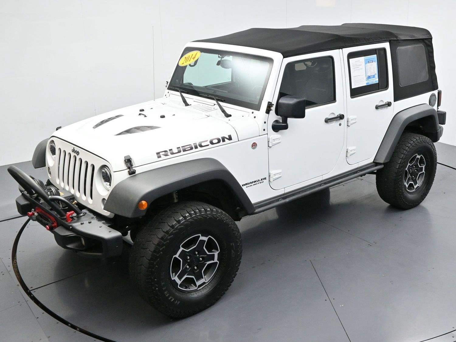 Used 2014 Bright White Clearcoat Jeep Rubicon X image 38