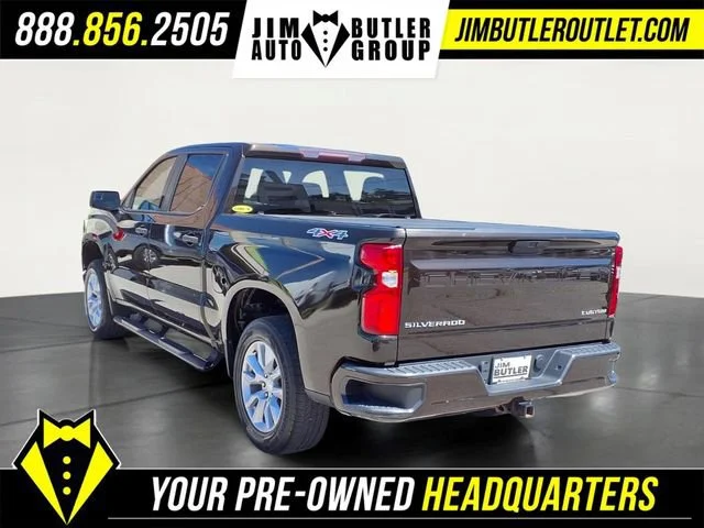 Used 2020 HAVANA BROWN METALLIC Chevrolet Custom image 2