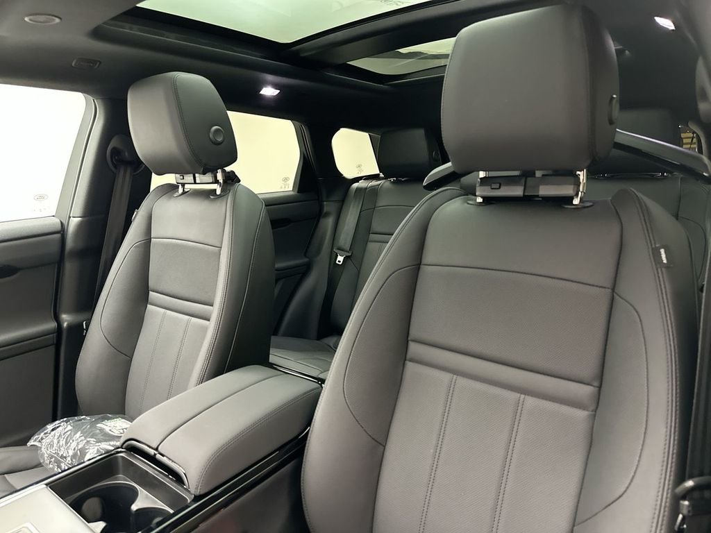 New 2026 Ostuni Pearl White Land Rover S image 10