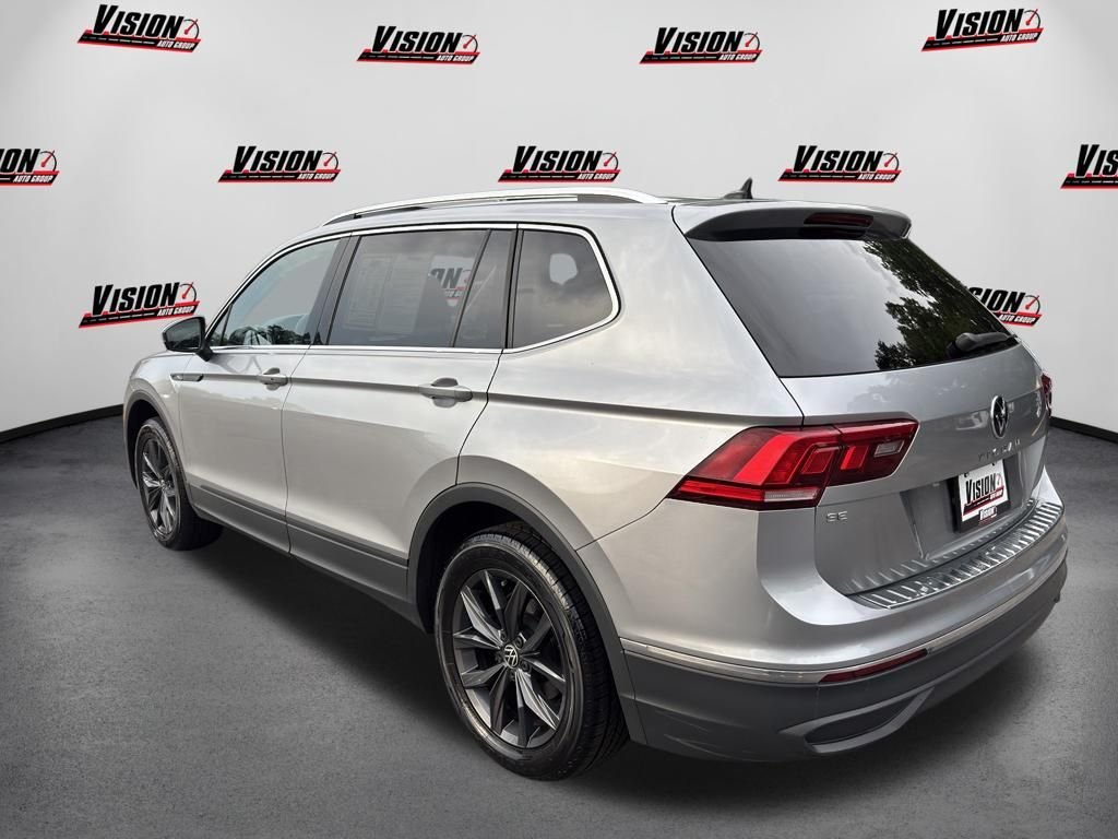 Used 2022 Gray Volkswagen 2.0T SE image 7