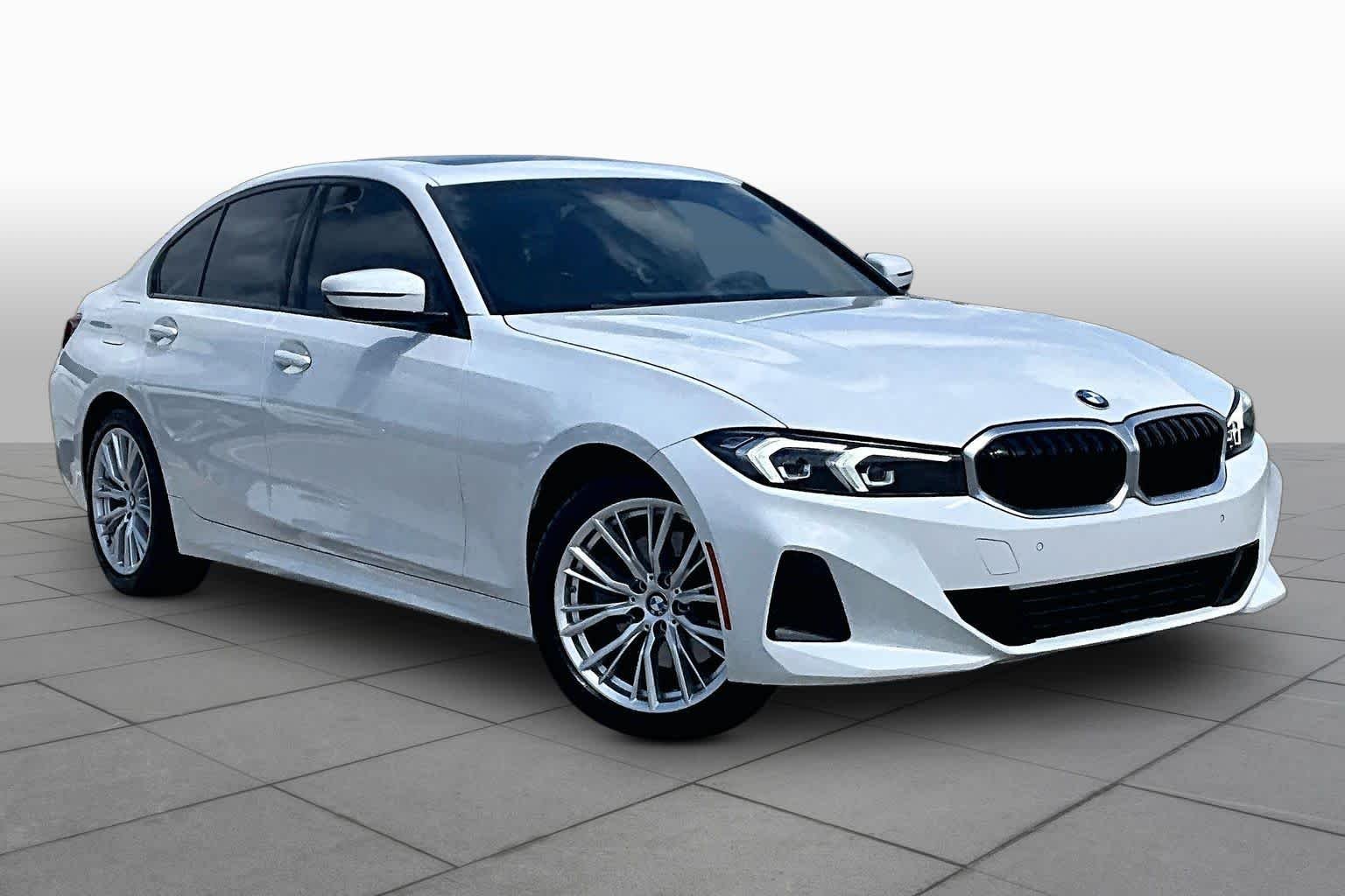 Used 2023 Alpine White BMW 330i image 2