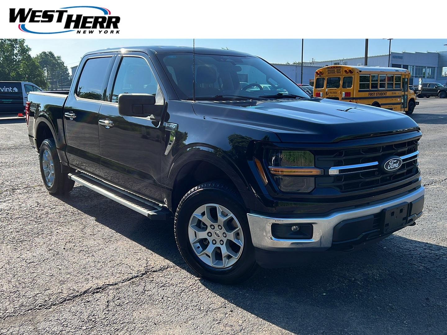 Used 2025 Agate Black Ford XLT image 1