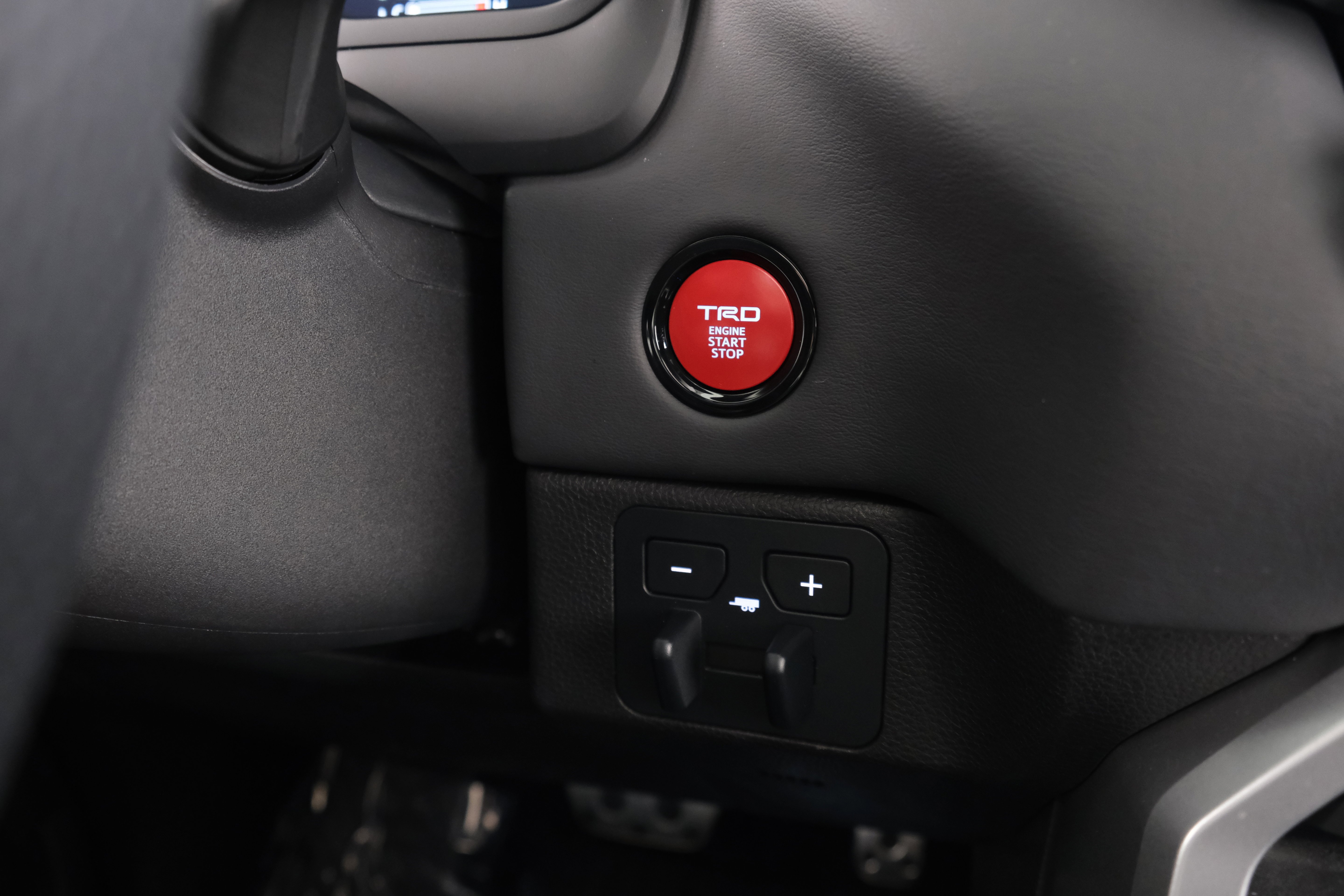 2025 Toyota Tundra Platinum - Photo 19