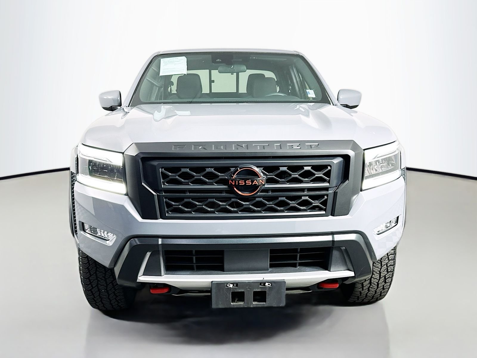 Used 2022 Boulder Gray Pearl Nissan PRO-4X image 2