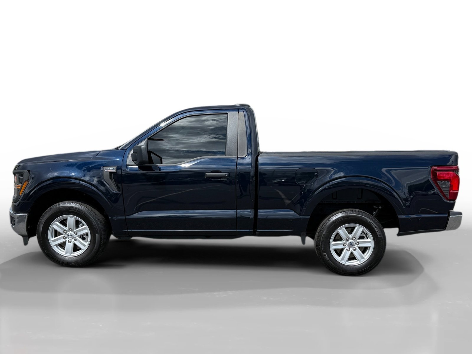 Used 2025 Blue Metallic Ford XL image 2