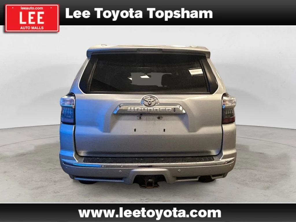 Used 2019 Classic Silver Metallic Toyota Limited image 4