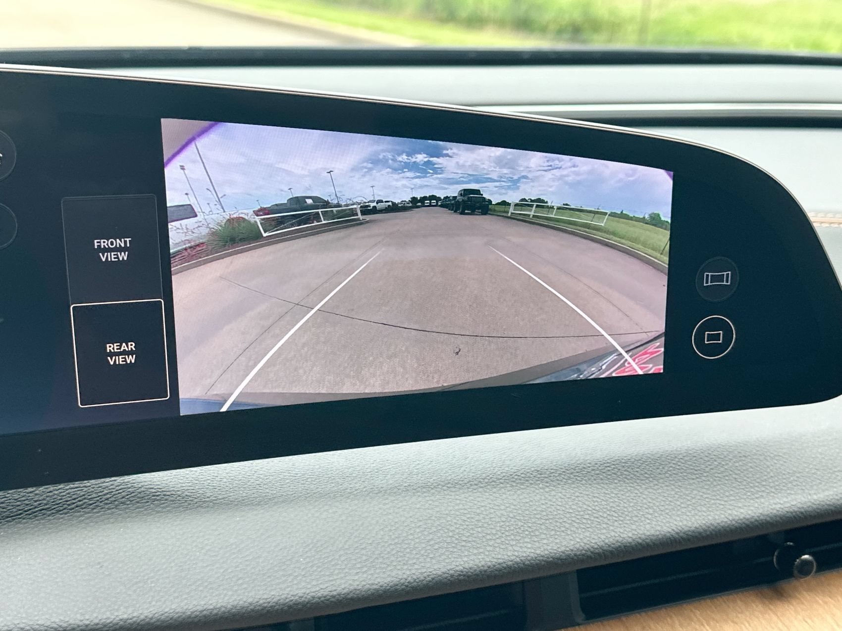 Used 2024 Black Lucid Touring image 17