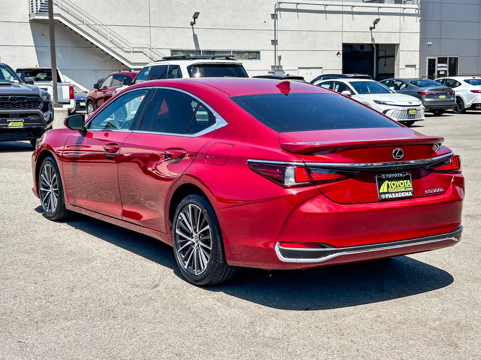Used 2025 MATADOR RED MICA Lexus ES 300H PREMIUM image 8