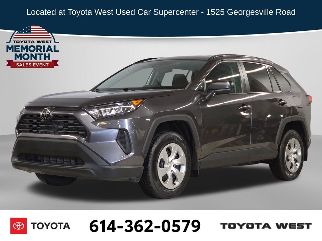 2021 Toyota RAV4 LE AWD's photo