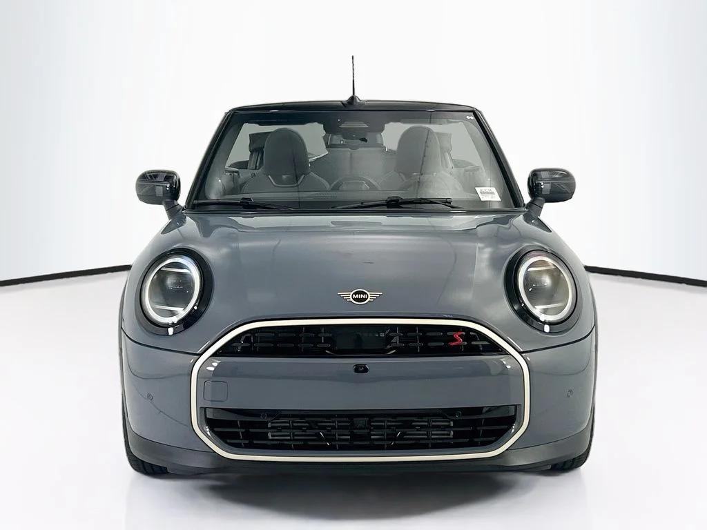 New 2026 Copper Grey Metallic MINI Iconic image 2