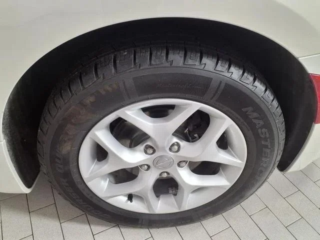 Used 2017 White Chrysler Touring L Plus image 18