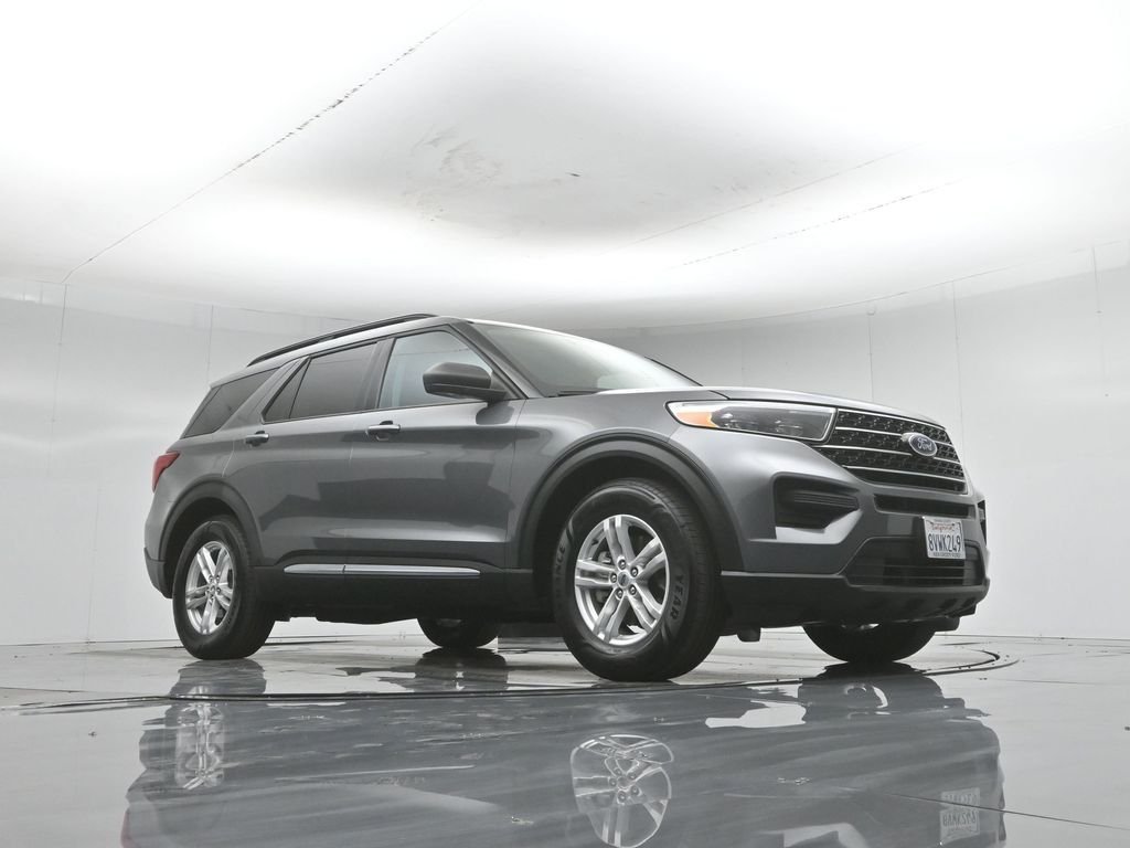 Certified Used 2021 Gray Ford XLT image 4