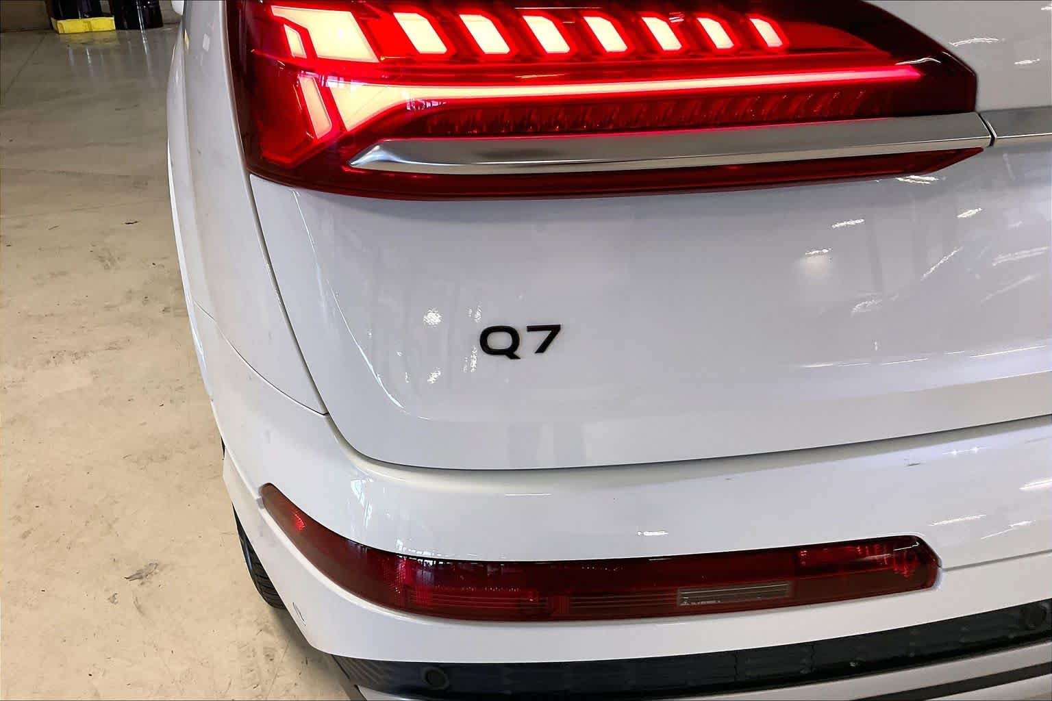 Used 2025 Carrara White Audi Premium Plus image 10