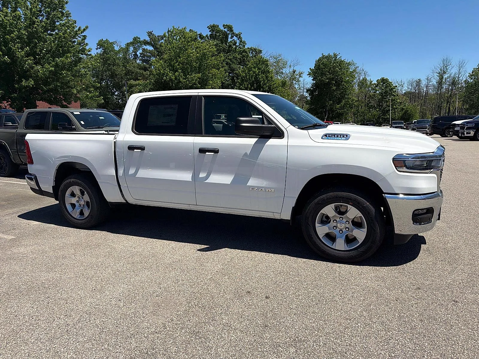 New 2026 Bright White Clear-Coat Exterior Paint RAM Big Horn image 5