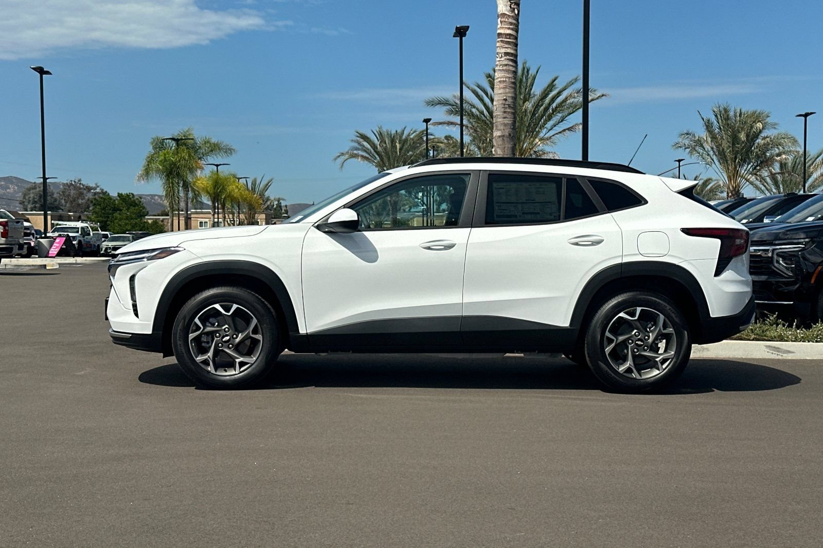 New 2026 Summit White Chevrolet LT image 7