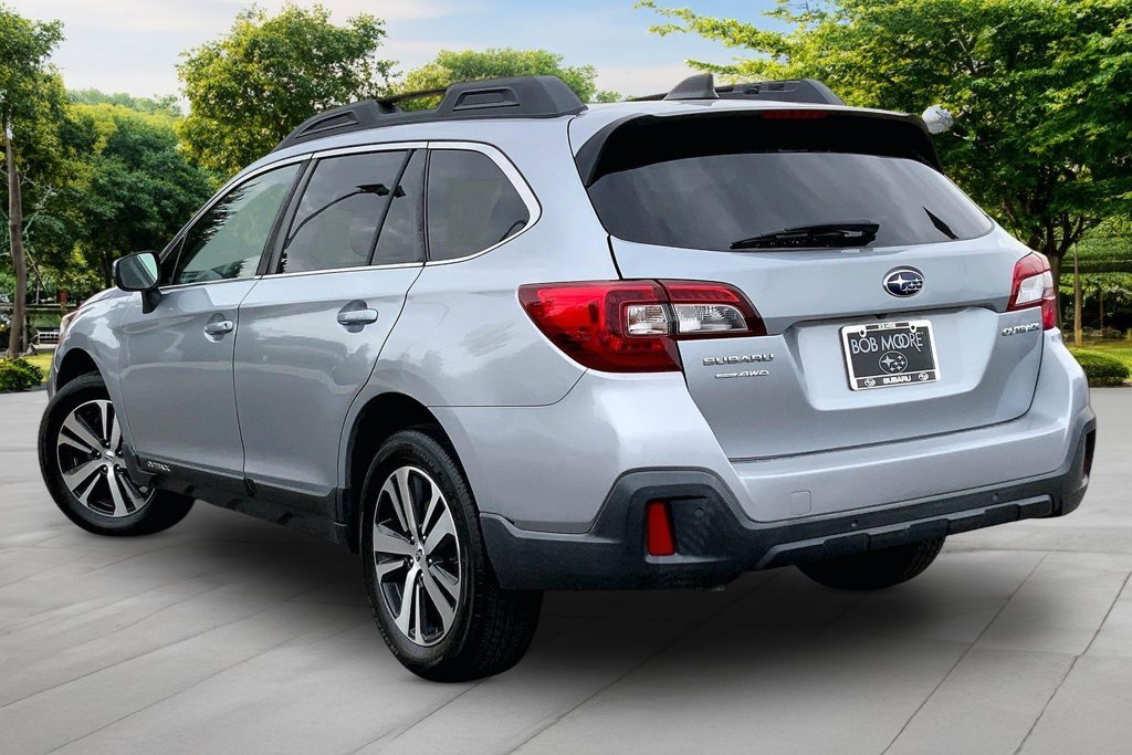 Used 2019 Silver Subaru 2.5i image 4