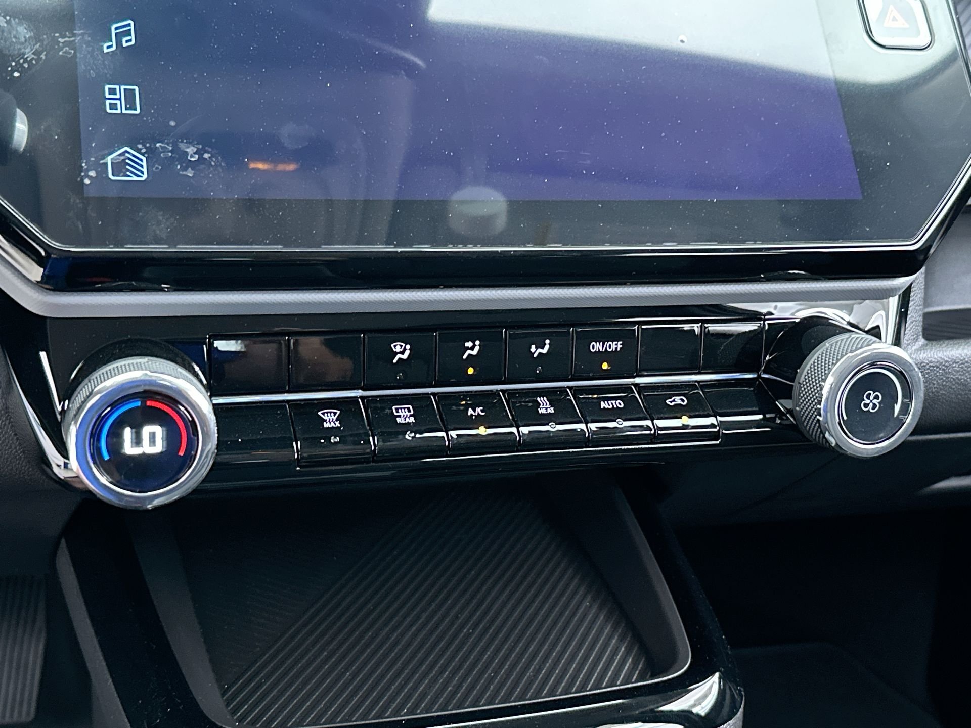 2027 Chevrolet Bolt LT - Photo 71
