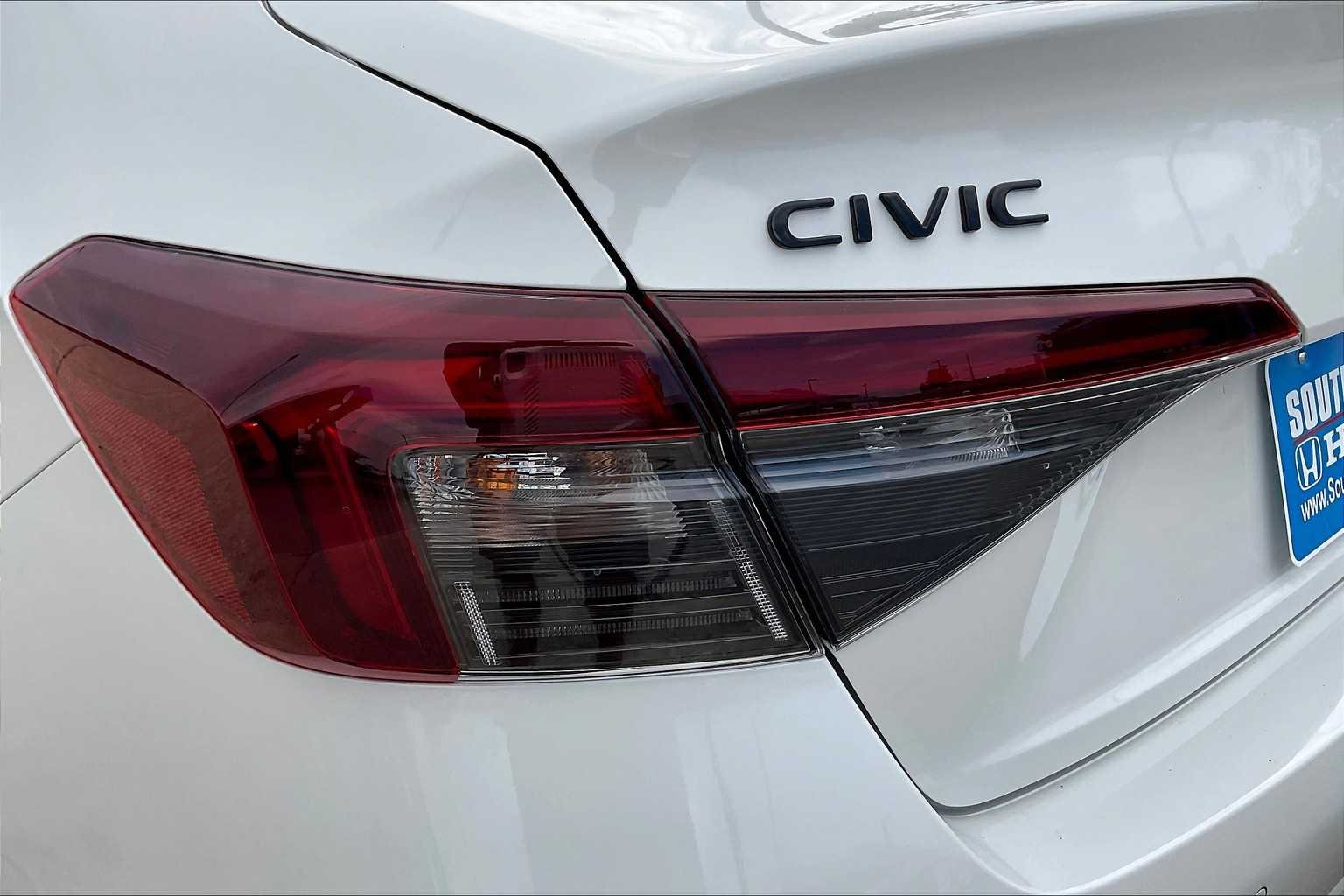 Used 2026 Platinum White Pearl Honda Sport Touring image 14
