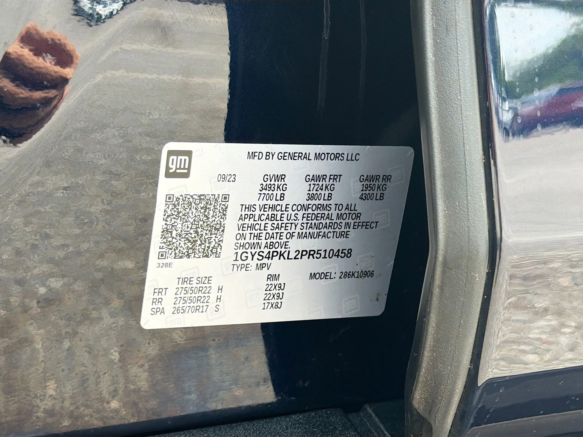 Used 2023 Dark Moon Blue Metallic Cadillac 4WD Sport image 46