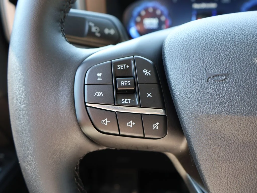 Certified Used 2025 Gray Metallic Ford Outer Banks image 25
