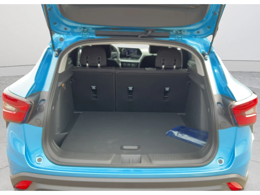 2026 Chevrolet Trax LS - Photo 17