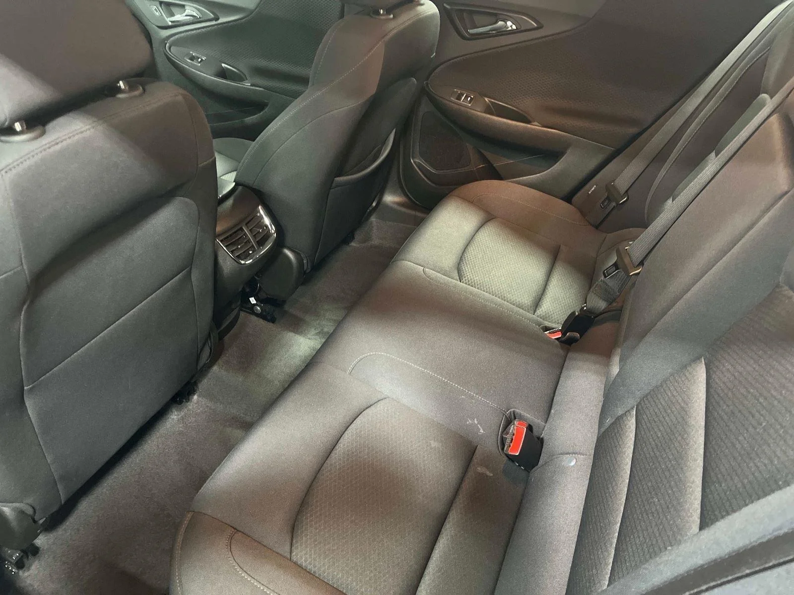 Used 2024 Summit White Chevrolet LT image 14