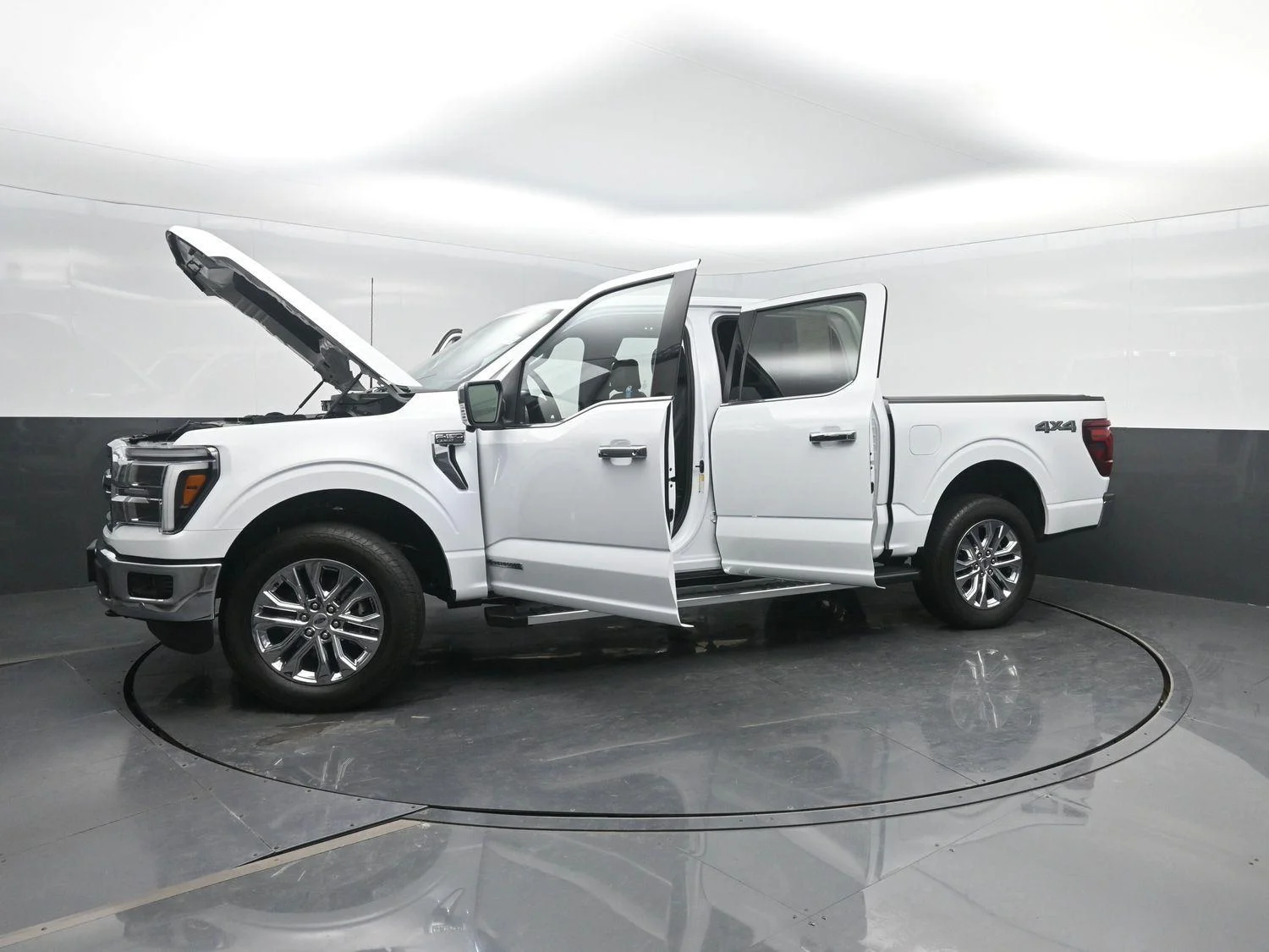 Used 2025 Oxford White Ford LARIAT image 52
