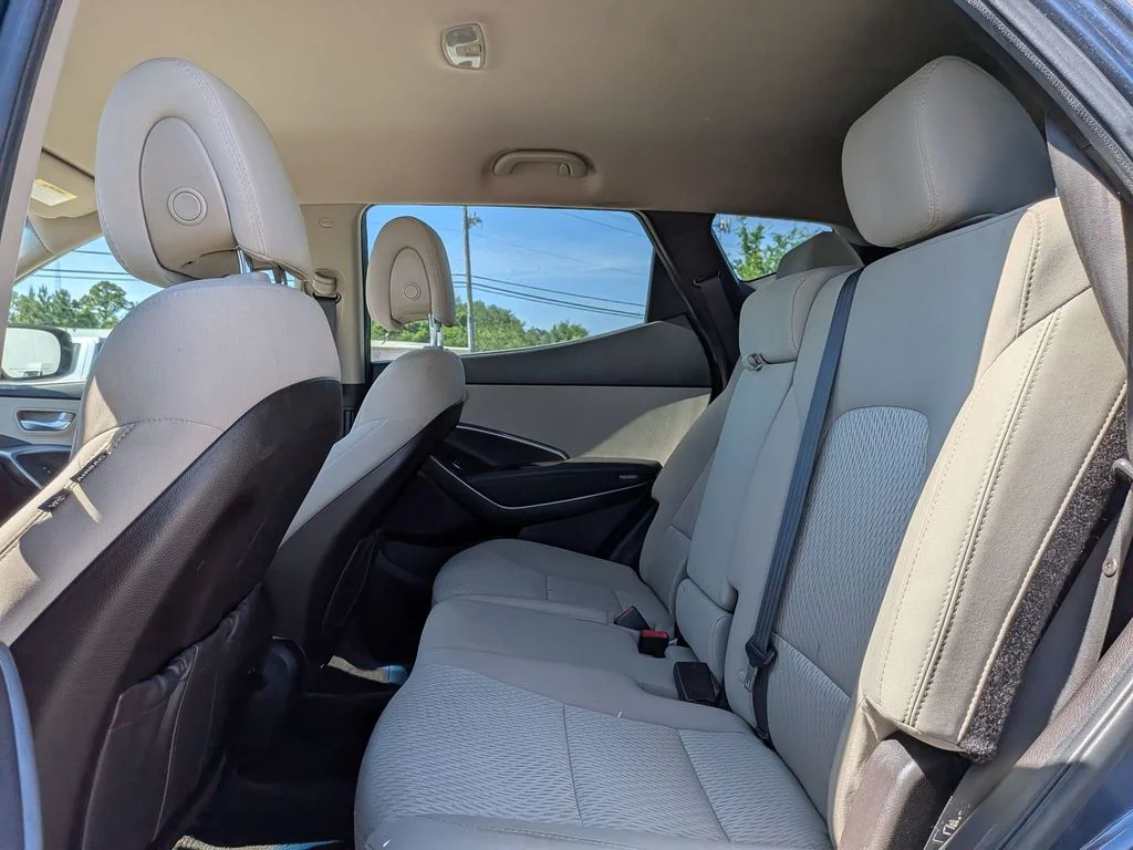 Used 2018 Blue Hyundai 2.4 Base image 28