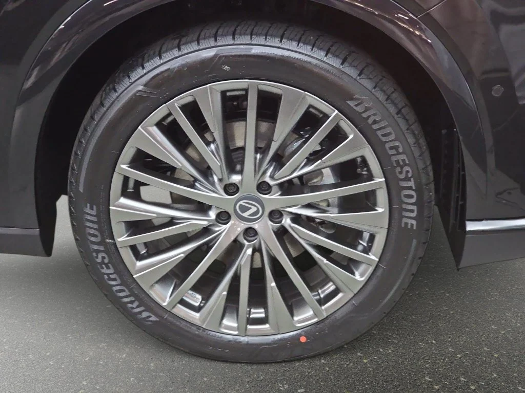 Used 2026 Black Lexus 350h Luxury image 29