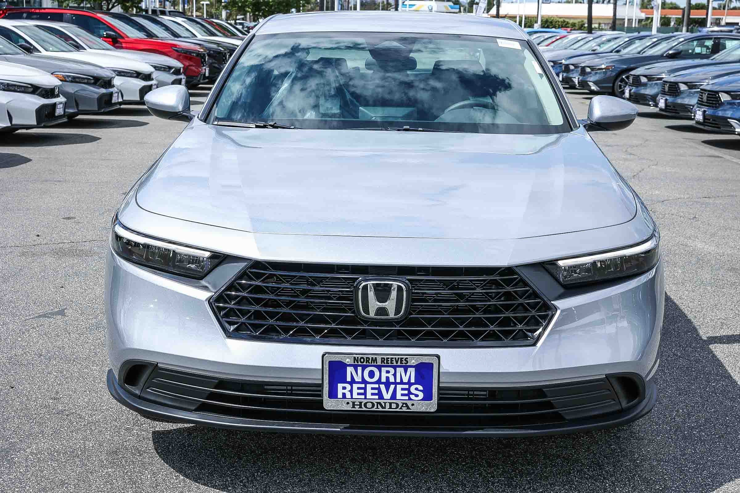 New 2026 Solar Silver Metallic Honda LX CVT image 2