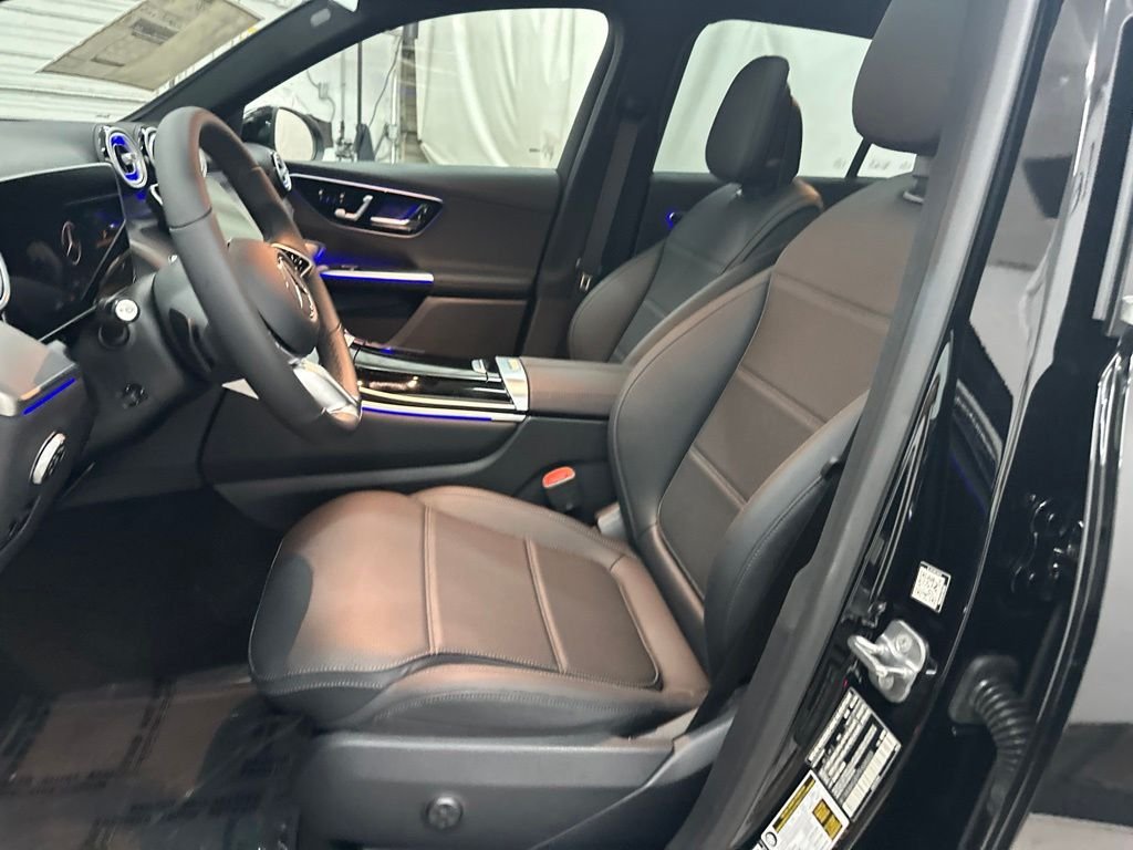 New 2026 Black Mercedes-Benz GLC 300 image 21