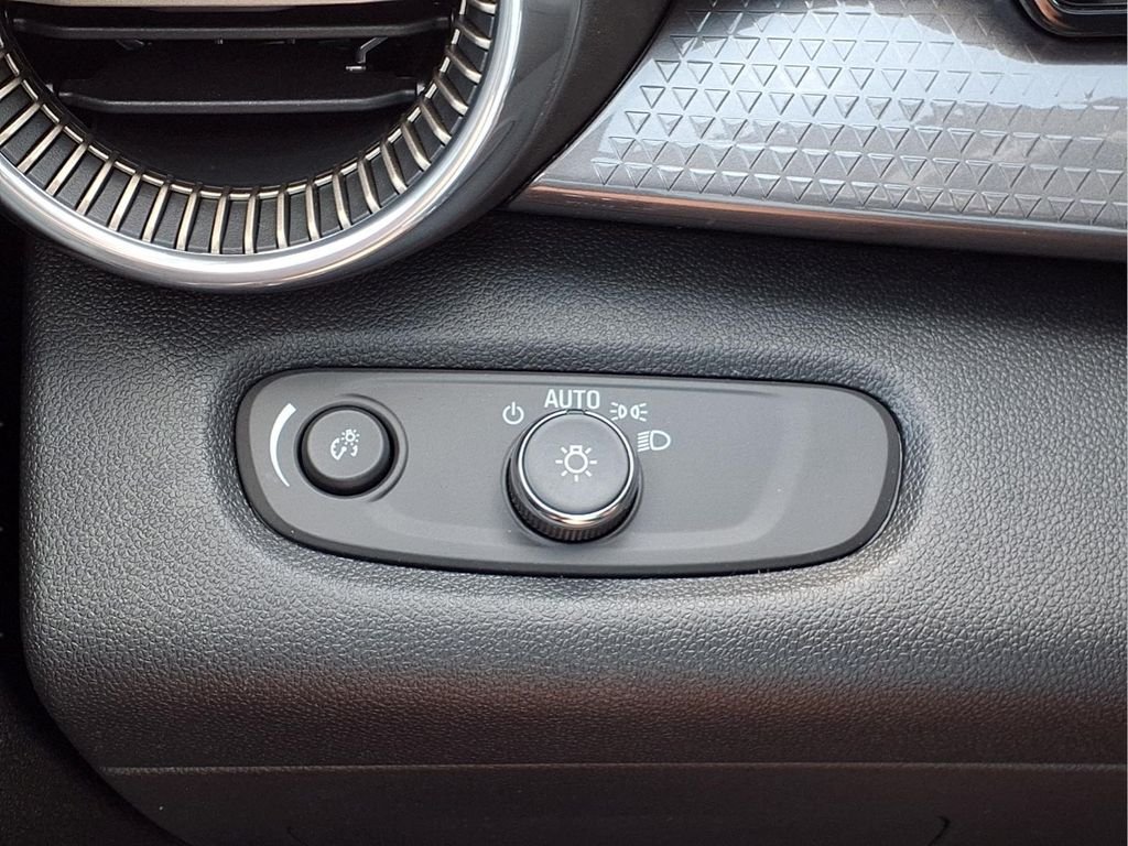2026 Chevrolet Trax Activ - Photo 16