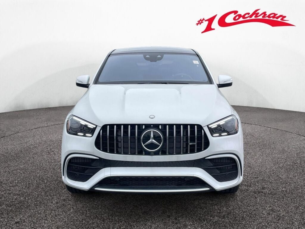 New 2026 MANUFAKTUR Moonlight White Metallic Mercedes-Benz AMG® GLE 63 S image 12