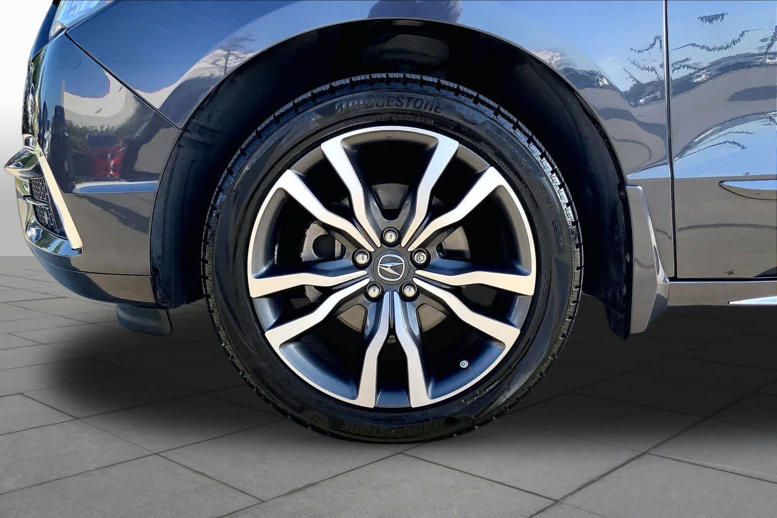 Used 2020 Gunmetal Metallic Acura with Advance Package image 10